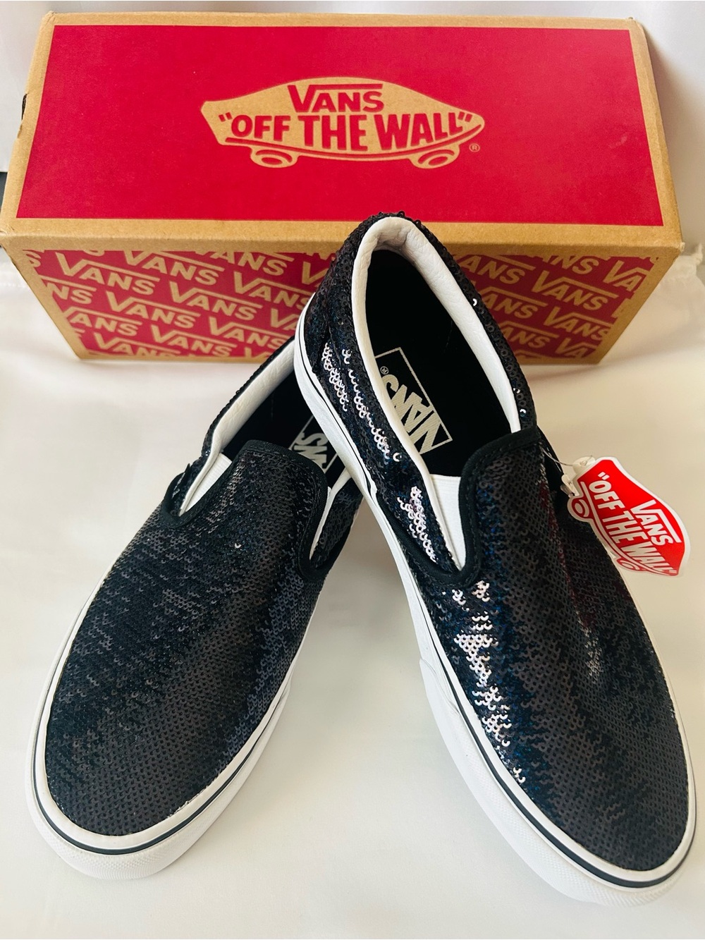 🖤Vans🖤Classic Slip-On Sequin Sneakers🖤Black🖤Unisex~NWT-NIB